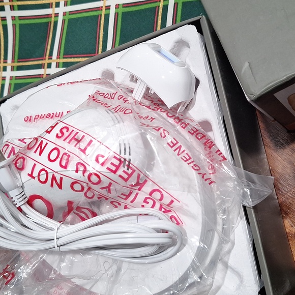 LumaRx Pro IPL Skin Beauty System Hair Removal Device New Sealed - Picture 12 of 12